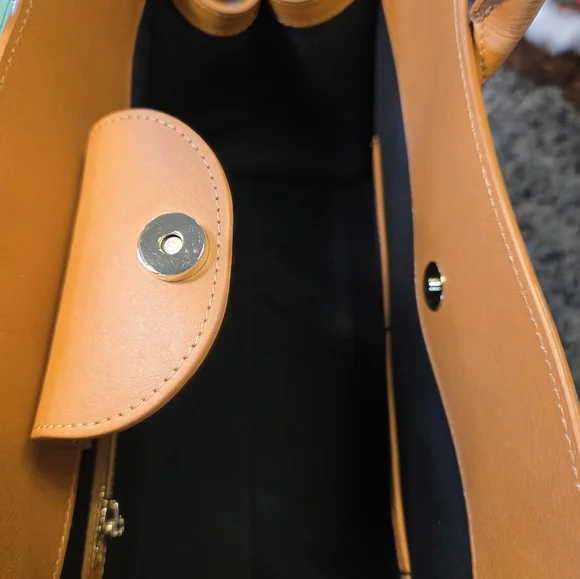 SALE!! Genuine Leather Claudia Firenze Tote Bag NWT - Picture 4 of 8